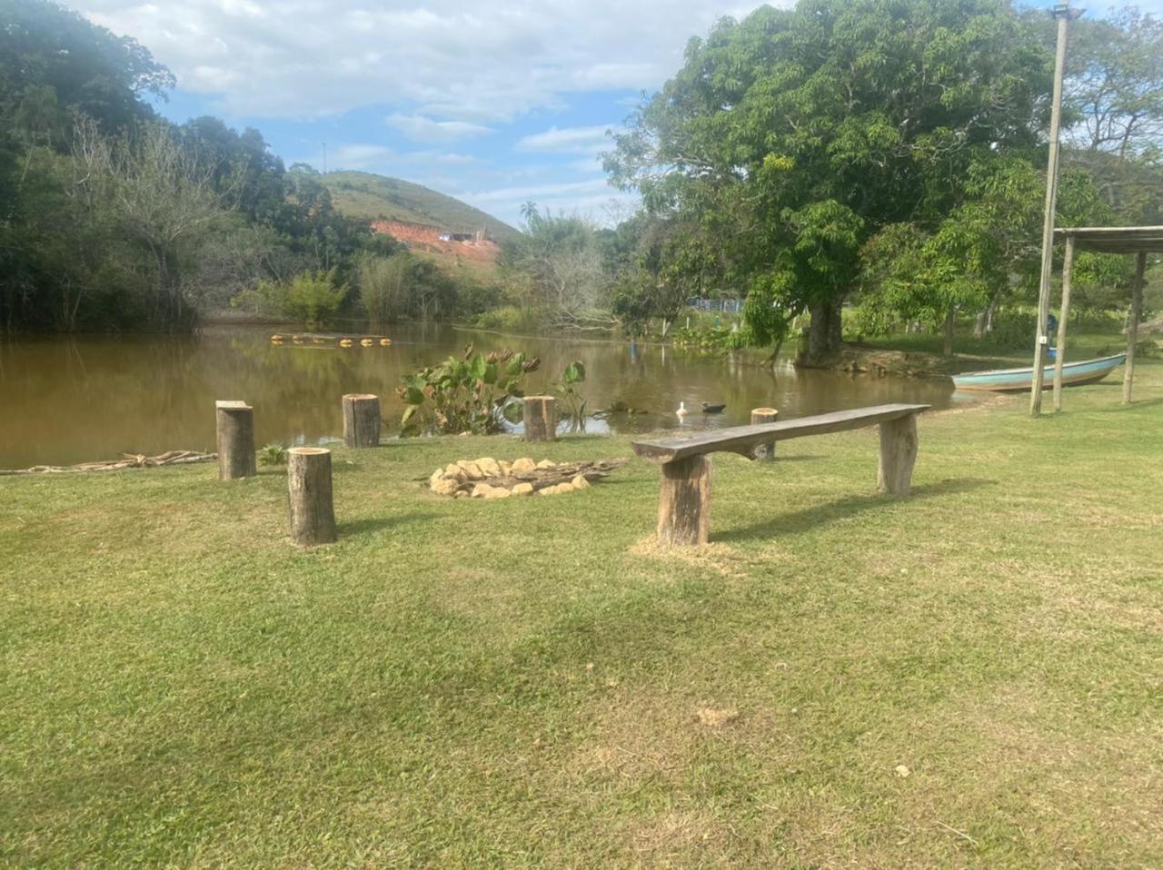 Paraíso A Da Dona Perpetua * Capitólio